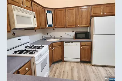 124 Raintree Lane, Mahwah, NJ 07430 - Photo 5