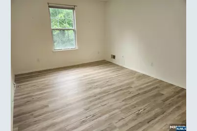124 Raintree Lane, Mahwah, NJ 07430 - Photo 13