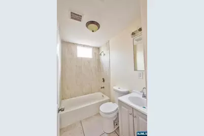 225 10th Street, Newark, NJ 07107 - Photo 25