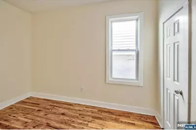 225 10th Street, Newark, NJ 07107 - Photo 17