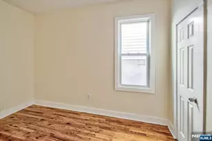 225 10th St, Newark, NJ 07107 - Photo 17