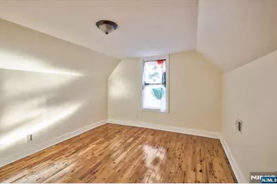 225 10th Street, Newark, NJ 07107 - Photo 37