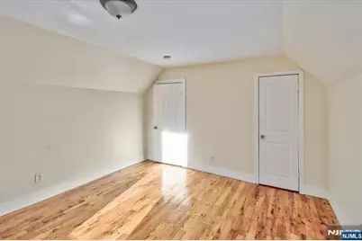 225 10th Street, Newark, NJ 07107 - Photo 35