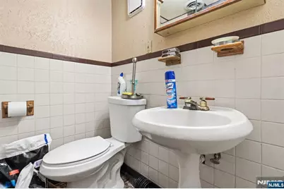 312 Stuyvesant Avenue, Newark, NJ 07106 - Photo 19