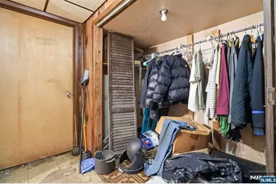 312 Stuyvesant Avenue, Newark, NJ 07106 - Photo 17
