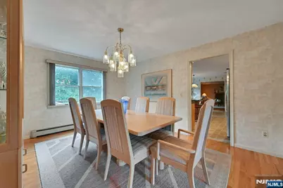 885 Summit Avenue, River Edge, NJ 07661 - Photo 19