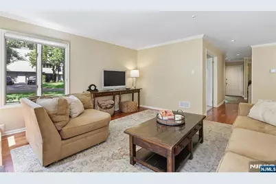 62 Northgate Road 62E #62E, Washington Township, NJ 07676 - Photo 7