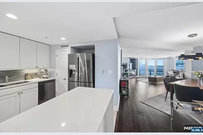 600 Harbor Boulevard 771 #771, Weehawken, NJ 07086 - Photo 11