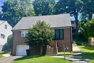 774 Ravenhill Pl, Ridgefield, NJ 07657 - Photo 1