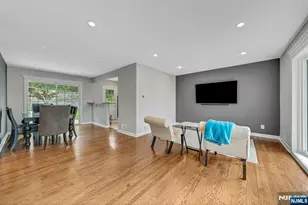 774 Ravenhill Pl, Ridgefield, NJ 07657 - Photo 5