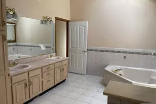 305 Cardinal Pl, Paramus, NJ 07652 - Photo 23