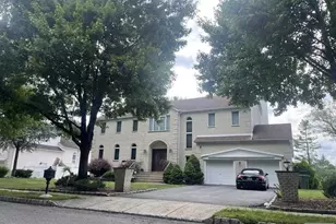 305 Cardinal Pl, Paramus, NJ 07652 - Photo 3