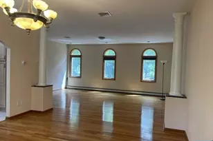 305 Cardinal Pl, Paramus, NJ 07652 - Photo 7