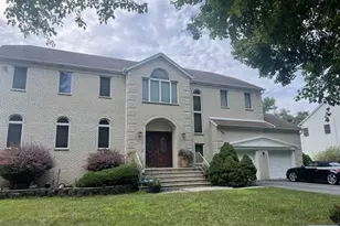 305 Cardinal Pl, Paramus, NJ 07652 - Photo 1