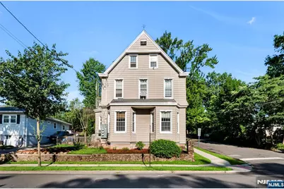 809 Park Avenue, River Edge, NJ 07661 - Photo 1