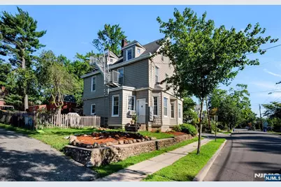 809 Park Avenue, River Edge, NJ 07661 - Photo 3