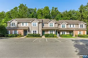 20 Mulford Ct C0025, Roseland, NJ 07068 - Photo 3