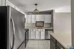 20 Mulford Ct C0025, Roseland, NJ 07068 - Photo 19