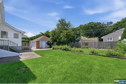 305 Falmouth Avenue, Elmwood Park, NJ 07407 - Photo 39
