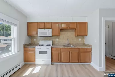 305 Falmouth Avenue, Elmwood Park, NJ 07407 - Photo 33