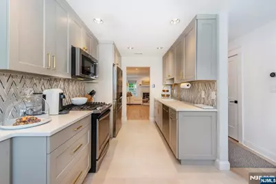 867 Alexandria Court, Ramsey, NJ 07446 - Photo 5