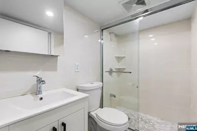 475 Nelson Avenue, Cliffside Park, NJ 07010 - Photo 31