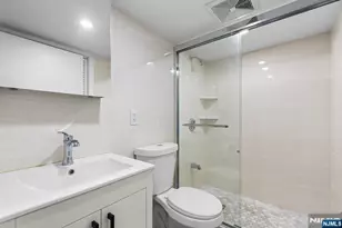 475 Nelson Ave, Cliffside Park, NJ 07010 - Photo 31