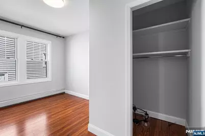 475 Nelson Avenue, Cliffside Park, NJ 07010 - Photo 11