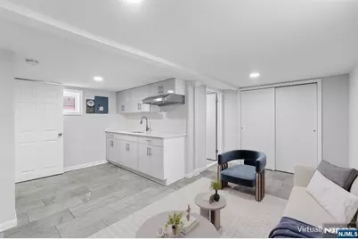 475 Nelson Avenue, Cliffside Park, NJ 07010 - Photo 27
