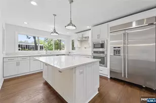 2 Monument Pl, Cresskill, NJ 07626 - Photo 7