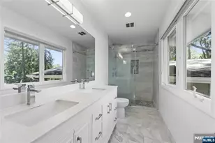 2 Monument Pl, Cresskill, NJ 07626 - Photo 13