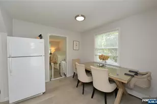 122 Strysko Ave, Mahwah, NJ 07430 - Photo 17