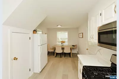 122 Strysko Avenue, Mahwah, NJ 07430 - Photo 15