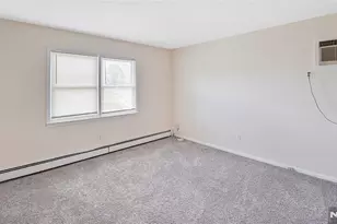 98 Eckel Road 96, Little Ferry, NJ 07643 - Photo 5