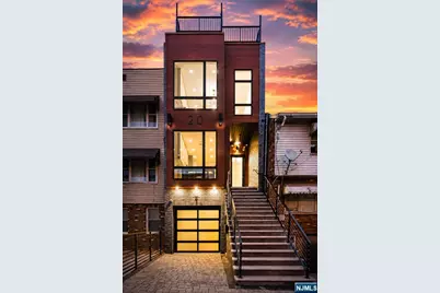 20 Van Nostrand 2 #2, Jersey City, NJ 07305 - Photo 3