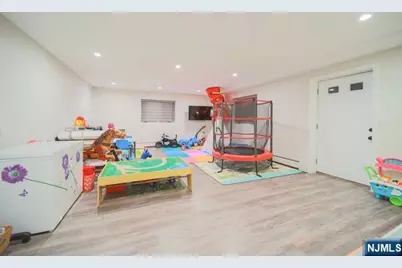 106 E Edsall Boulevard B #B, Palisades Park, NJ 07650 - Photo 27
