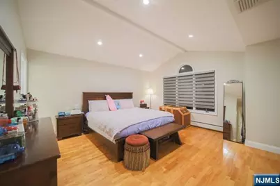 106 E Edsall Boulevard B #B, Palisades Park, NJ 07650 - Photo 15