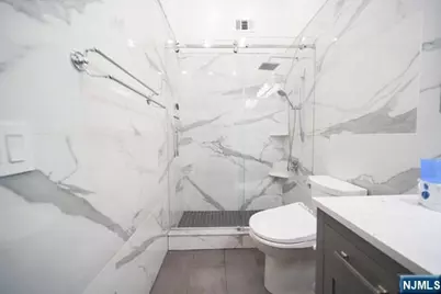 106 E Edsall Boulevard B #B, Palisades Park, NJ 07650 - Photo 19