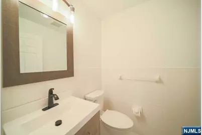 106 E Edsall Boulevard B #B, Palisades Park, NJ 07650 - Photo 9