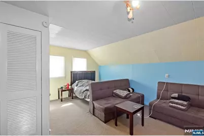 48 Cedarhurst, Woodland Park, NJ 07424 - Photo 15