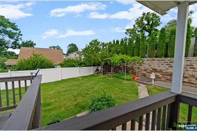 48 Cedarhurst, Woodland Park, NJ 07424 - Photo 31