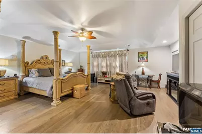 116 Pasadena Avenue, Hasbrouck Heights, NJ 07604 - Photo 11