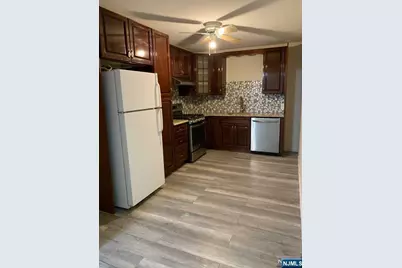 221 Ringwood Avenue A5 #A5, Pompton Lakes, NJ 07442 - Photo 5