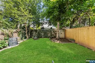 66 Irving St, Jersey City, NJ 07307 - Photo 47