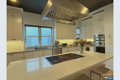 66 Irving Street, Jersey City, NJ 07307 - Photo 5