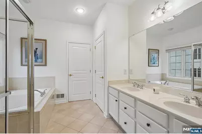 2 Constitution Lane 1501 #1501, Totowa, NJ 07512 - Photo 15