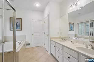 2 Constitution Ln 1501, Totowa, NJ 07512 - Photo 19