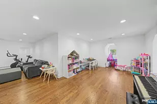 64 Day Ave, Tenafly, NJ 07670 - Photo 41