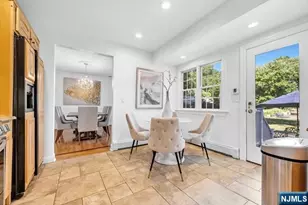 356 N Farview Ave, Paramus, NJ 07652 - Photo 13