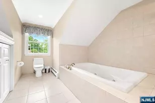 356 N Farview Ave, Paramus, NJ 07652 - Photo 25